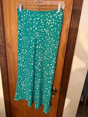 GILLI  Green/White Print Midi Skirt - MATCHING TOP AVAILABLE